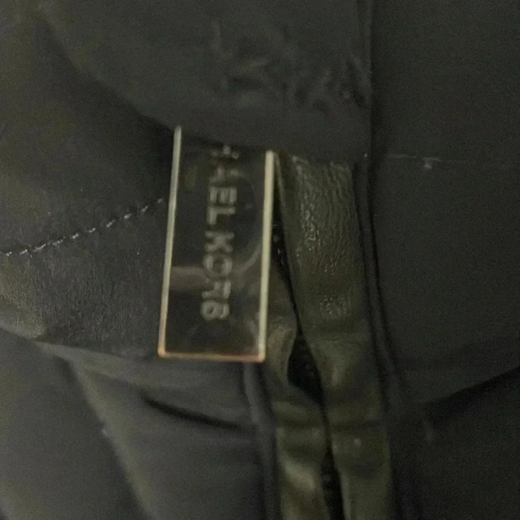 Michel Kors packable down jacket - Picture 5 of 9